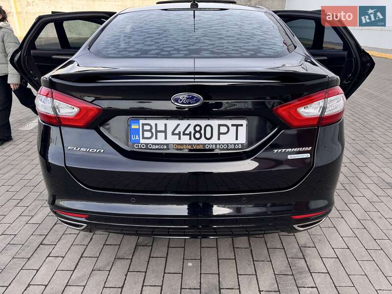 Седан Ford Fusion 2016 в Одесі