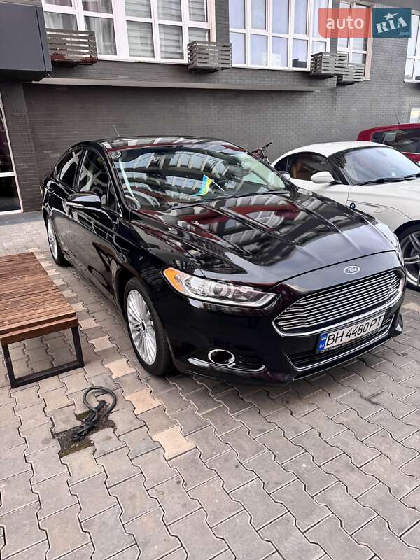 Седан Ford Fusion 2016 в Одесі