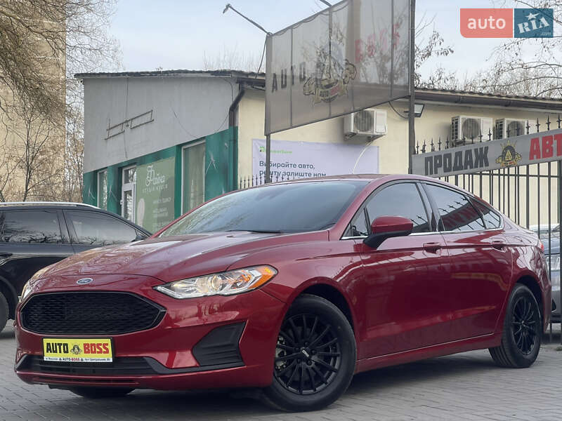Седан Ford Fusion 2020 в 