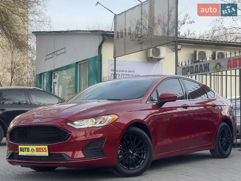 Седан Ford Fusion 2020 в 