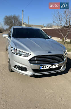 Седан Ford Fusion 2015 в 