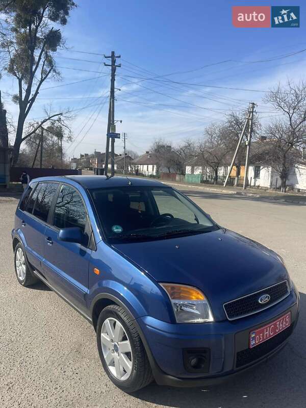 Хэтчбек Ford Fusion 2007 в 