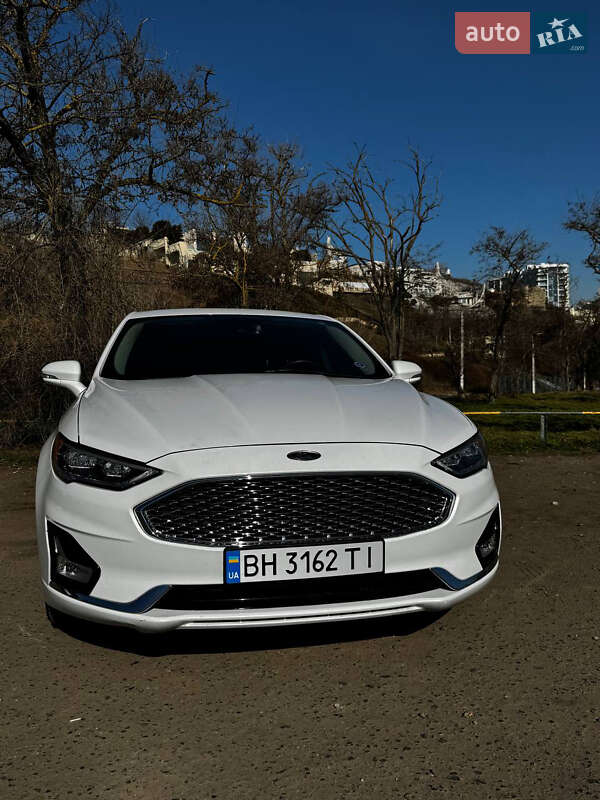 Седан Ford Fusion 2020 в Одессе