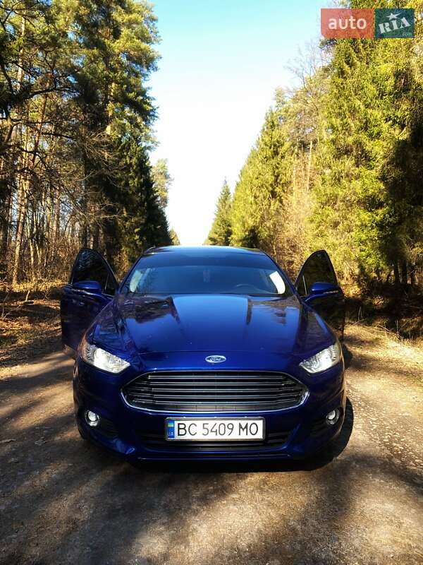 Седан Ford Fusion 2015 в Буске