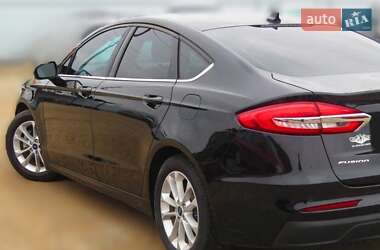 Седан Ford Fusion 2019 в Кропивницком