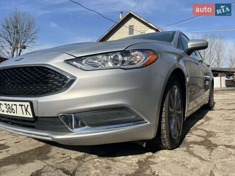Седан Ford Fusion 2017 в Львове