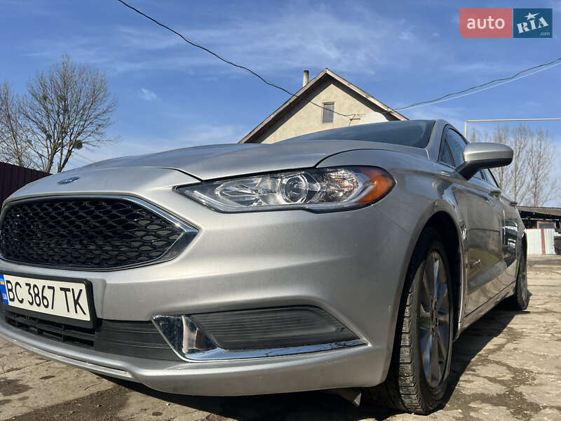 Седан Ford Fusion 2017 в Львове