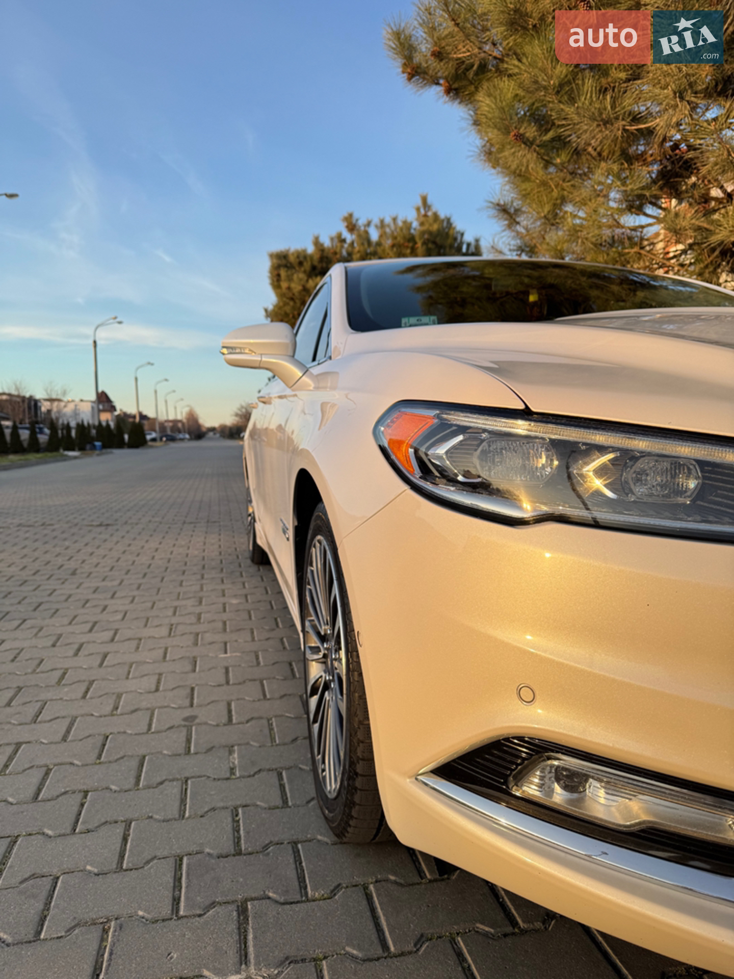 2016 Ford Fusion - мініатюра 5