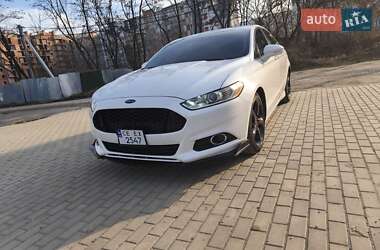 Седан Ford Fusion 2015 в Черновцах