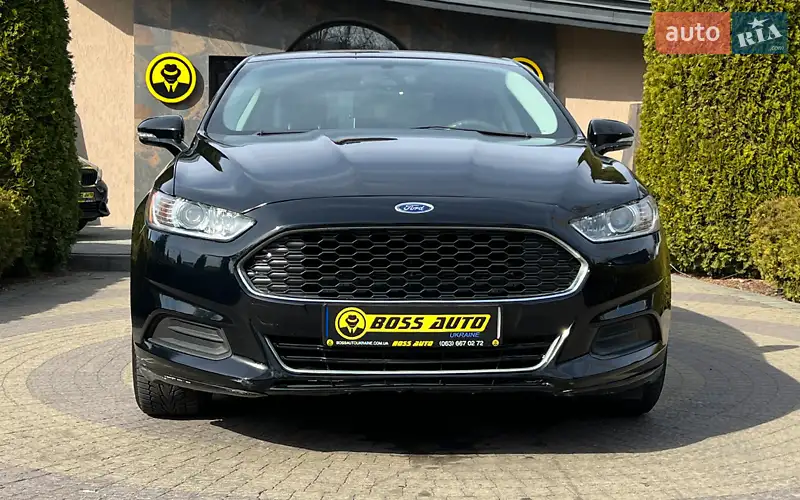 Седан Ford Fusion 2015 в 