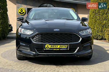 Седан Ford Fusion 2015 в 