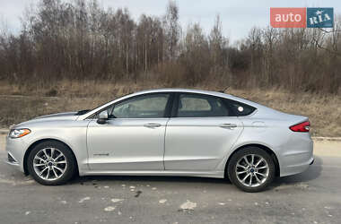 Седан Ford Fusion 2017 в Львові