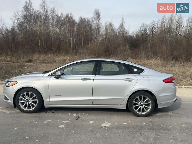 Седан Ford Fusion 2017 в Львове