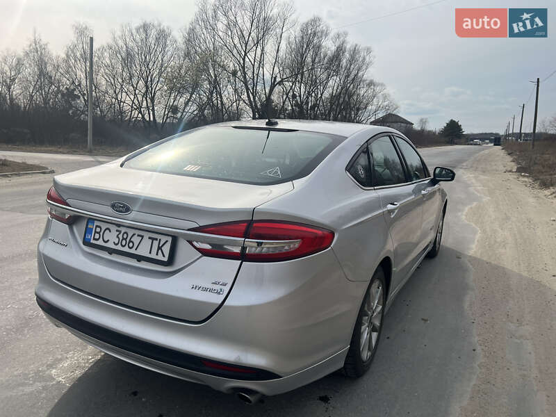 Седан Ford Fusion 2017 в Львове