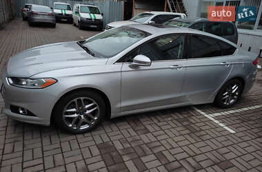 Седан Ford Fusion 2013 в Києві