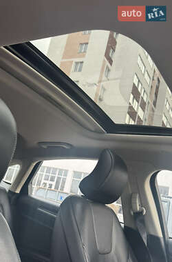 Седан Ford Fusion 2018 в 