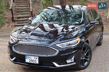 Седан Ford Fusion 2019 в 