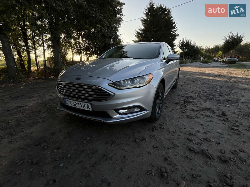 Седан Ford Fusion 2016 в Черкасах