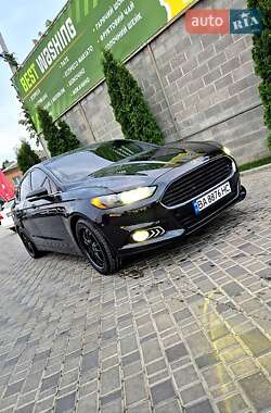 Седан Ford Fusion 2013 в Кропивницком