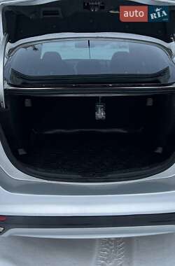Седан Ford Fusion 2013 в 