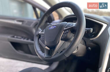 Седан Ford Fusion 2015 в Тернополе