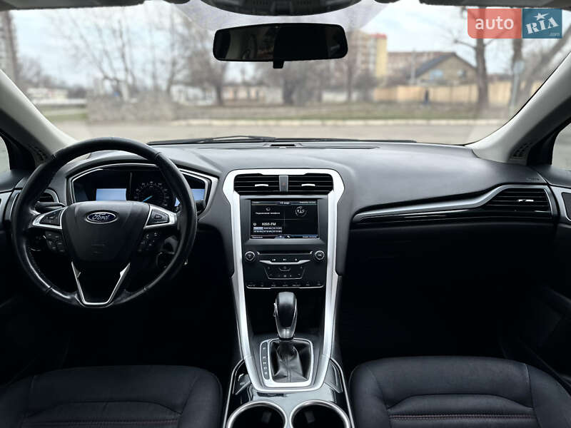 Седан Ford Fusion 2013 в Харкові