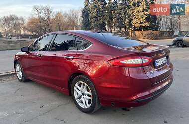 Седан Ford Fusion 2013 в 