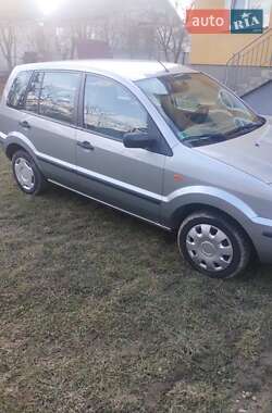 Хэтчбек Ford Fusion 2005 в 
