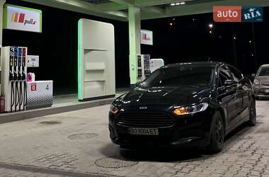 Седан Ford Fusion 2015 в 