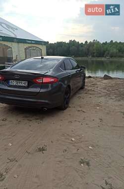 Седан Ford Fusion 2015 в Ужгороде