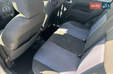 Хэтчбек Ford Fusion 2006 в Чернигове