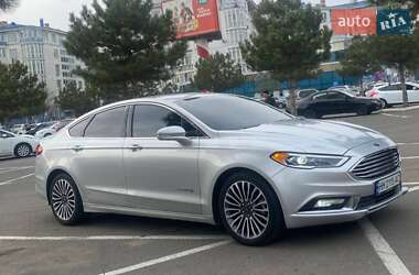 Седан Ford Fusion 2017 в 