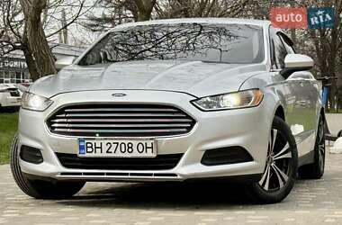 Седан Ford Fusion 2013 в 