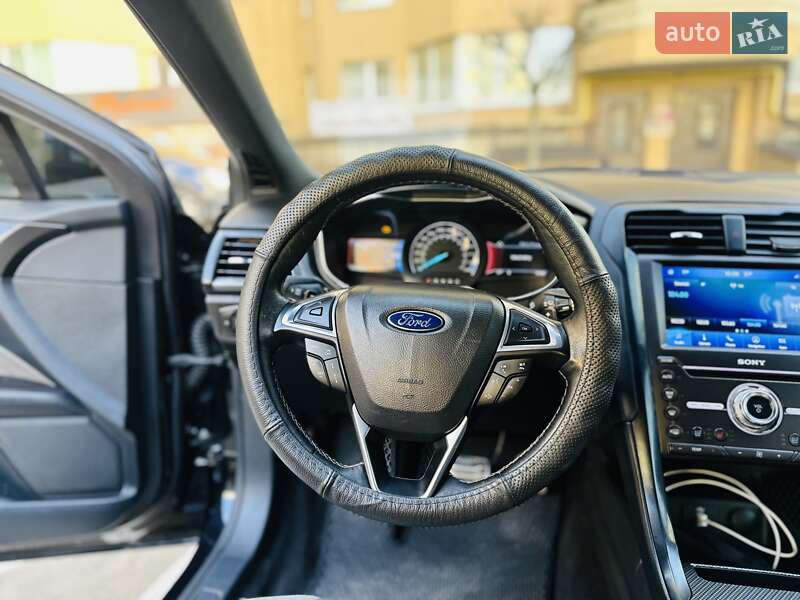 Седан Ford Fusion 2016 в Киеве
