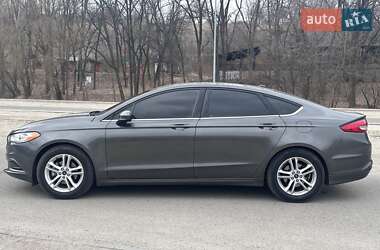 Седан Ford Fusion 2018 в 