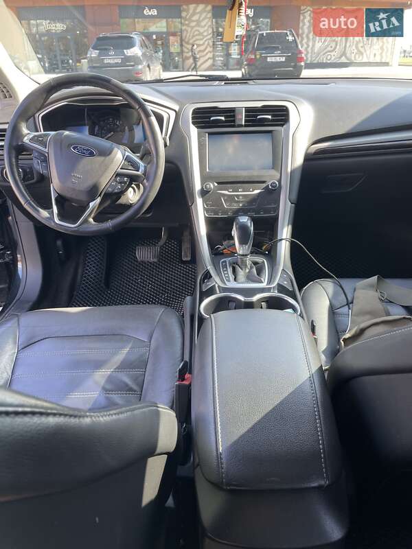 Седан Ford Fusion 2015 в Украинке