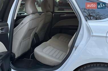 Седан Ford Fusion 2019 в 