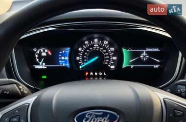 Седан Ford Fusion 2019 в 