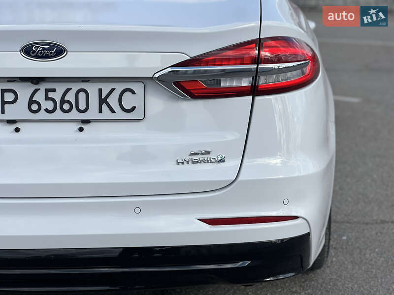 Седан Ford Fusion 2019 в Запоріжжі