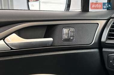 Седан Ford Fusion 2017 в 