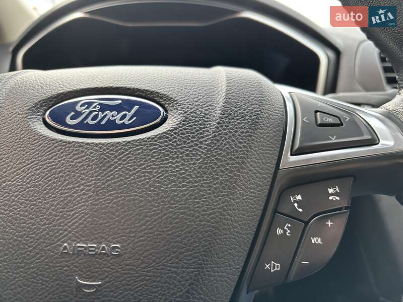 Седан Ford Fusion 2017 в Виннице