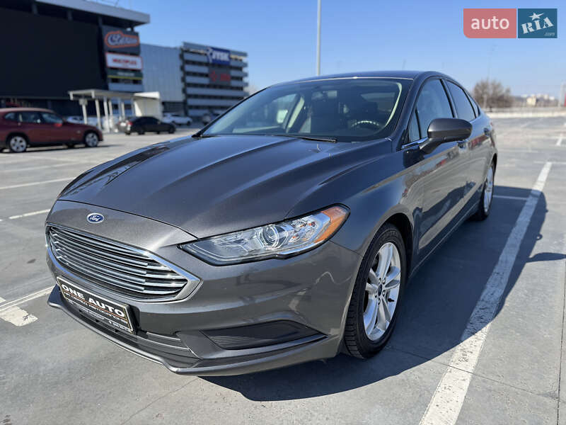 Седан Ford Fusion 2018 в 