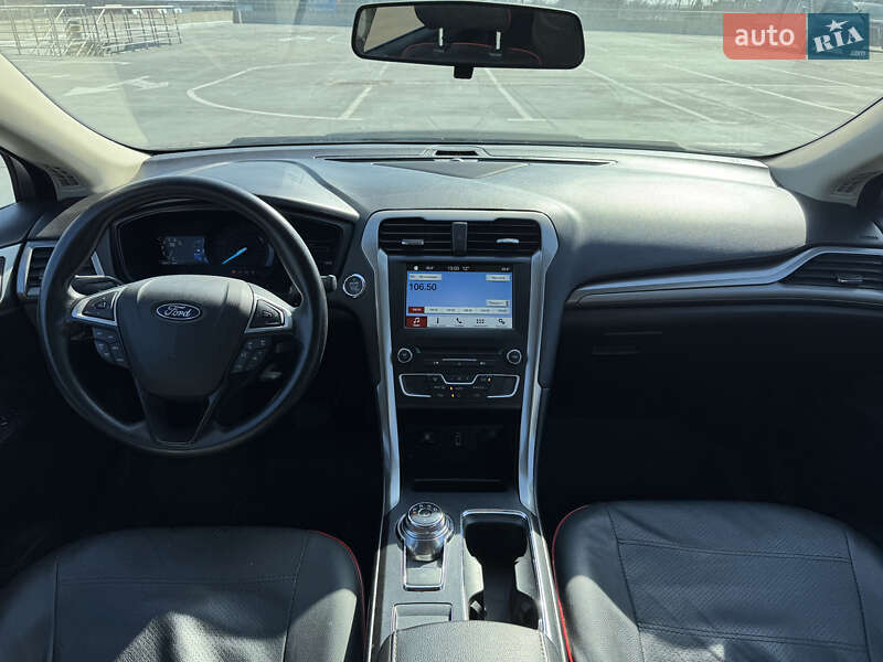 Седан Ford Fusion 2018 в Києві