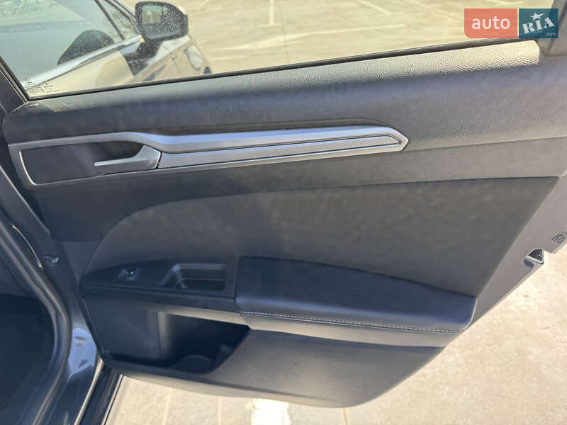 Седан Ford Fusion 2018 в Києві