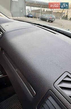 Седан Ford Fusion 2012 в 
