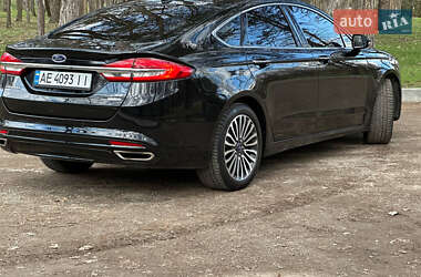 Седан Ford Fusion 2017 в 