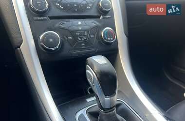 Седан Ford Fusion 2013 в 