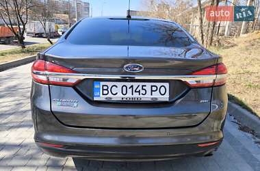 Седан Ford Fusion 2016 в 