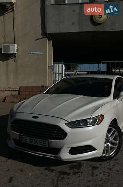 Седан Ford Fusion 2013 в 