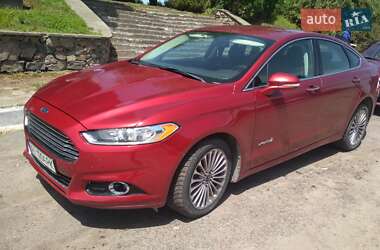 Седан Ford Fusion 2013 в 